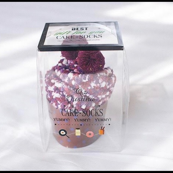 Cupcake Pom Pom Fuzzy Socks! 4 left! - Picture 3 of 7